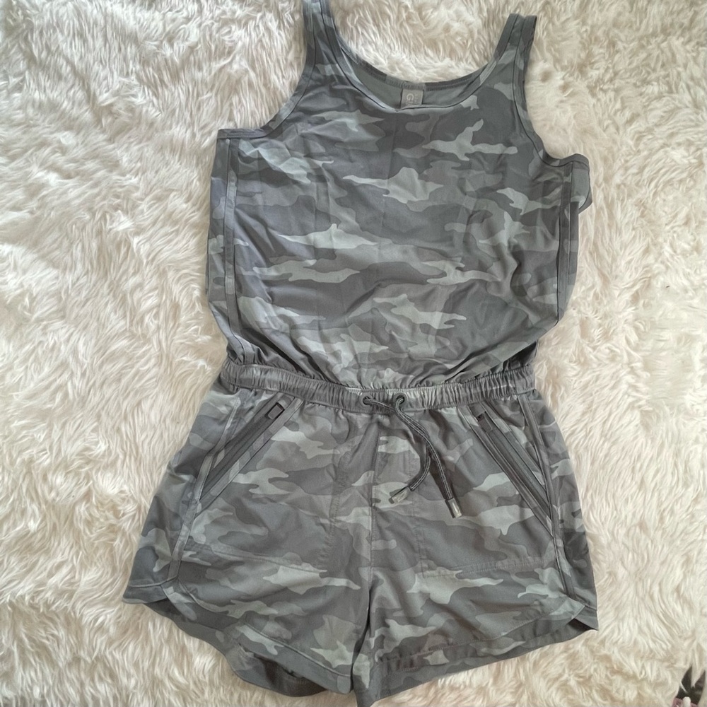 Athleta Girl Gray Camo Romper - L